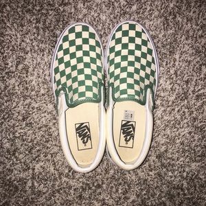 women’s checkered vans